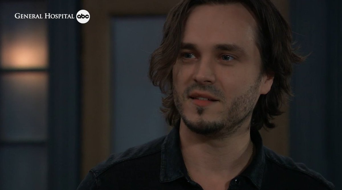 WATCH: Decorating for the holidays leads Lucky and Elizabeth to a musical walk down memory lane. #GH