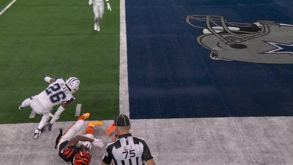 This timing from Joe Burrow and Ja'Marr Chase 😱 #CINvsDAL | ABC, ESPN