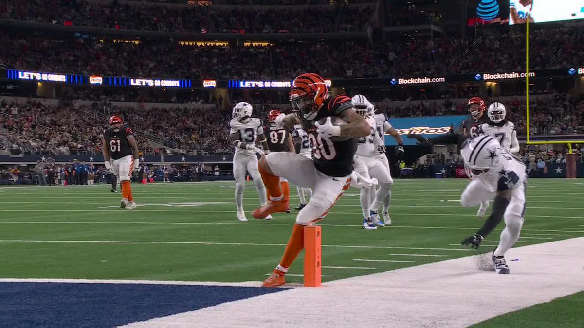 Chase Brown walks the tightrope for SIX! 😱 #CINvsDAL | ABC, ESPN