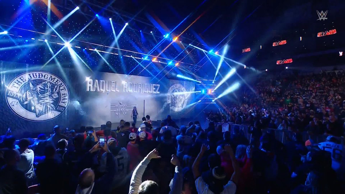 ON SIGHT! 👊 RheaRipley_WWE and Raquel aren't wasting any time! 😳 #WWERaw