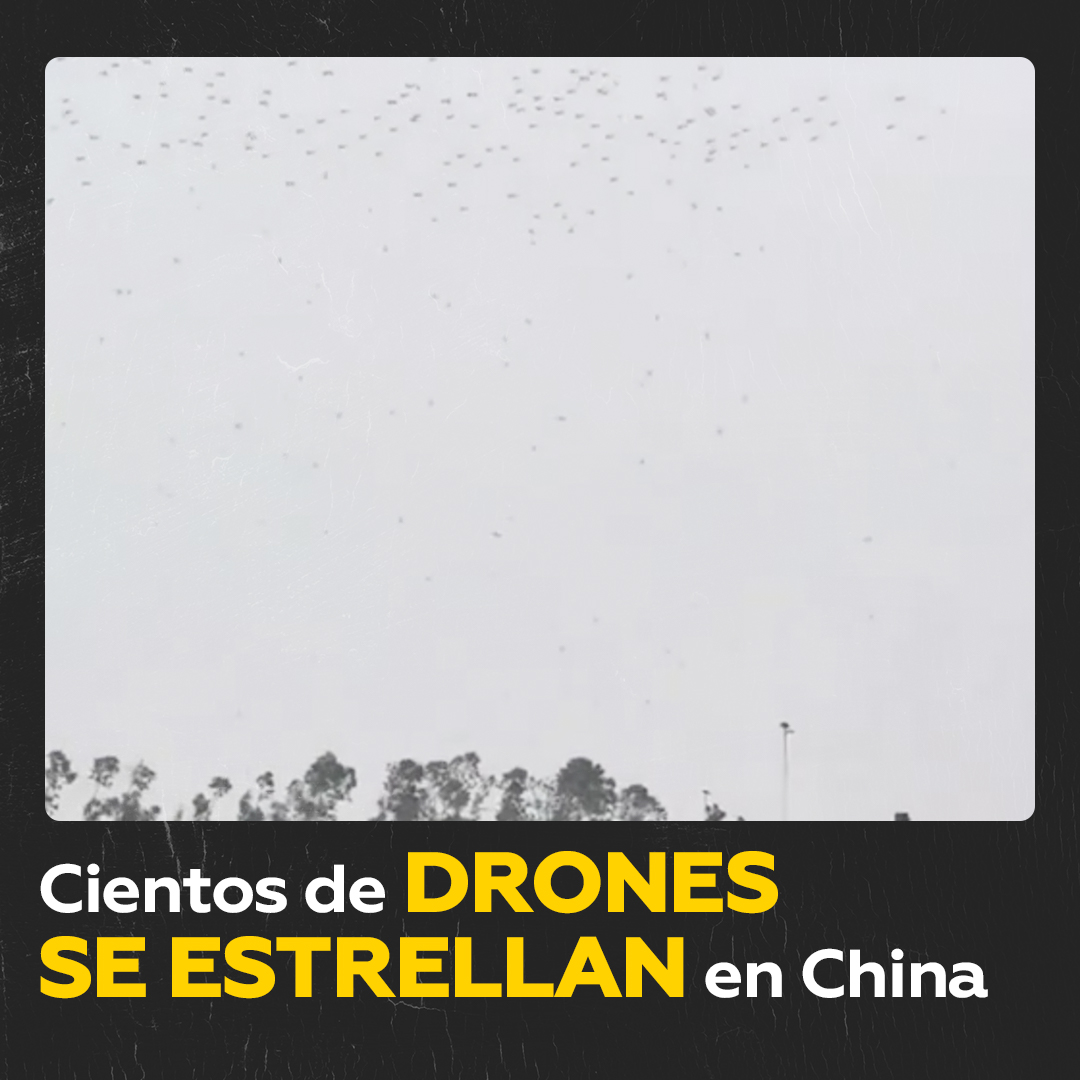 🌧️🇨🇳 Una falla inesperada provoca la caída de cientos de drones en China Cientos de drones cayeron al agua o se desplomaron al suelo durante un espectáculo de fuegos artificiales en Quanzhou, China.