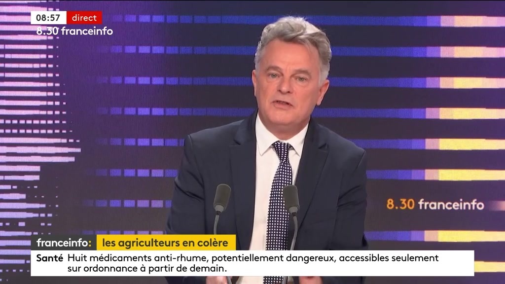 🔴 Colère des agriculteurs ➡️ "C'est un coup de poignard dans le dos que leur a fait Ursula von der Leyen en signant un traité du Mercosur qui est largement rejeté dans notre pays", dit Fabien Roussel.