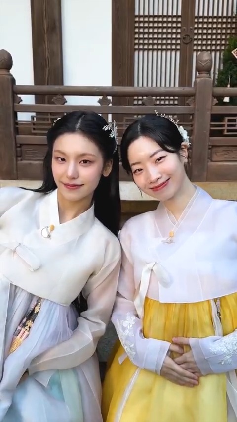 #STRATEGY with #YEJI👑 🎧 STRATEGY #TWICE #트와이스 #STRATEGY #ITZY #있지 #예지 ITZY