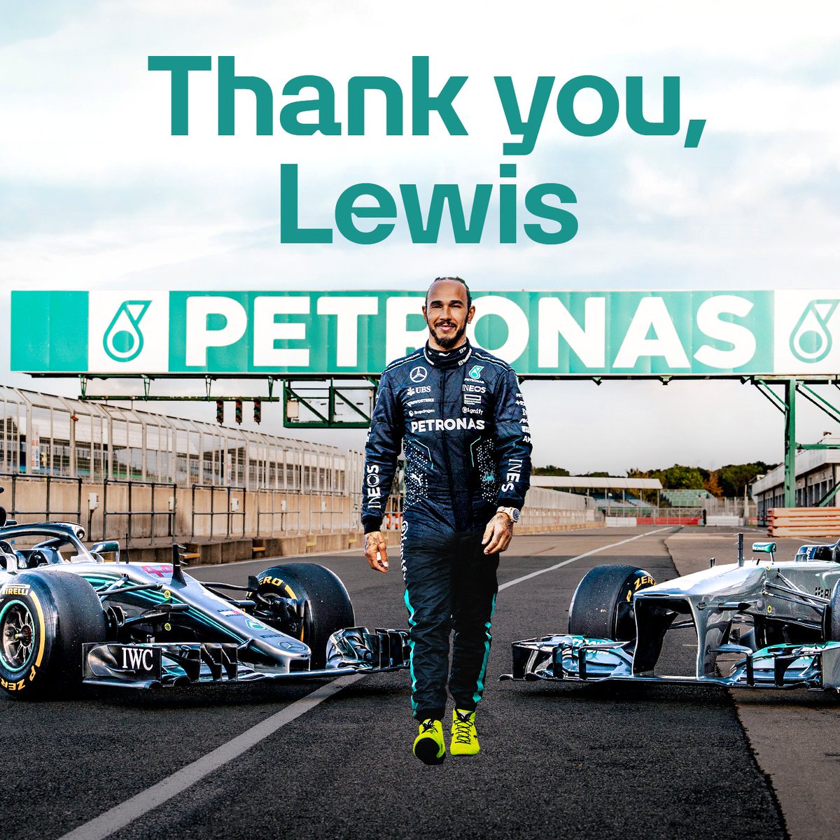"There's so many happy memories" PETRONAS Motorsports reunites Lewis Hamilton with a select few of his iconic Mercedes F1 cars for an epic day at Silverstone 🤩 Click below to watch now 👇🎬