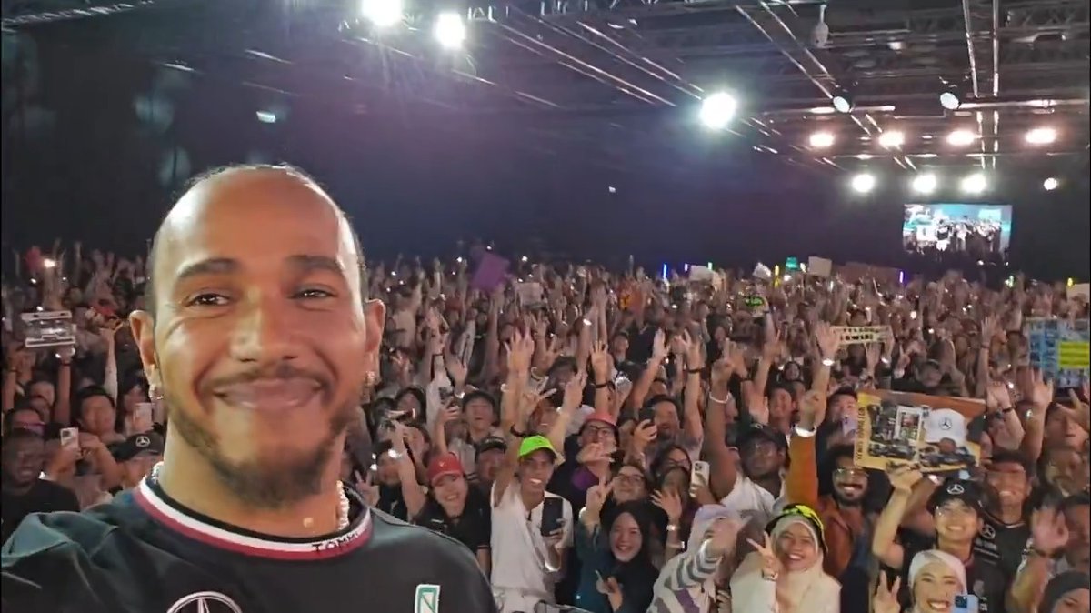 That was loud! What a reception, KL 👏👏
