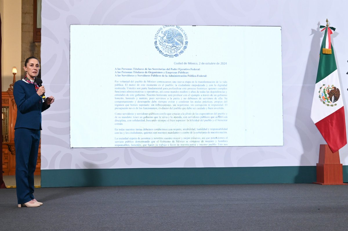 La presidenta Claudia Sheinbaum Pardo presenta carta que dirigió a servidoras y servidores de la Administración Pública Federal. Instruye predicar con el ejemplo a través de un gobierno honesto y austero, sin influyentismo ni corrupción. Consulta el documento en: