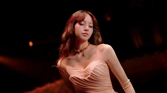 Global brand ambassador Lisa stepped out for the launch of the new #BvlgariTubogas collection in Bangkok, adorned in sinuous yellow gold creations that reimagine the Maison’s avant-garde technique. Discover more at #Bvlgari #BvlgariJewelry