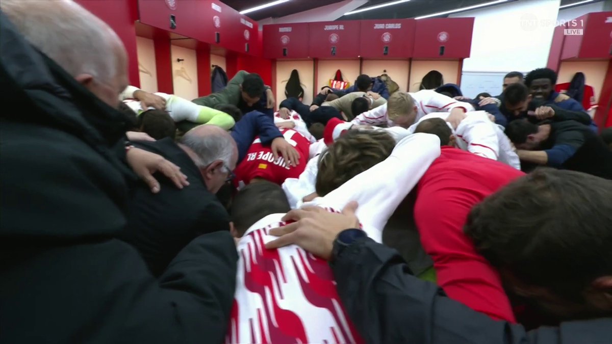 Raring to go 🔥 A look inside the Girona's changing room moments before kick off 👀 📺 TNT Sports & discovery+ UK