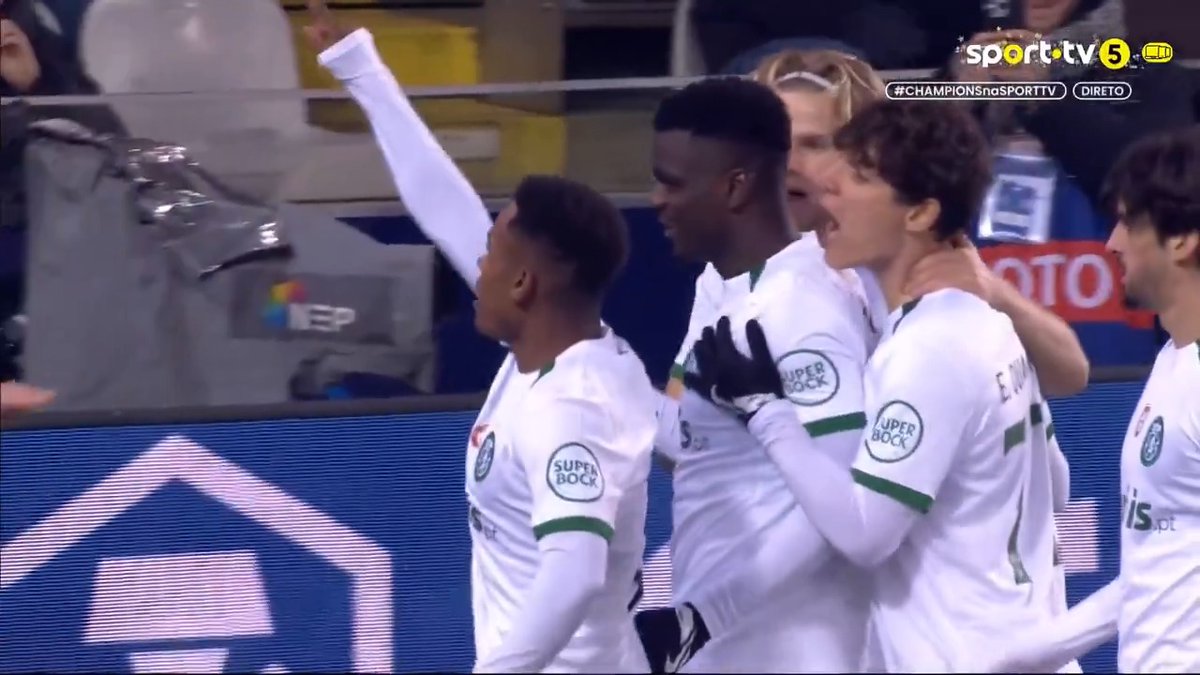 Geny Catamo na recarga abre o marcador aos 2 minutos de jogo 🤩 #sporttvportugal #CHAMPIONSnaSPORTTV #ChampionsLeague #ClubBrugge #SportingCP #ESCChampions