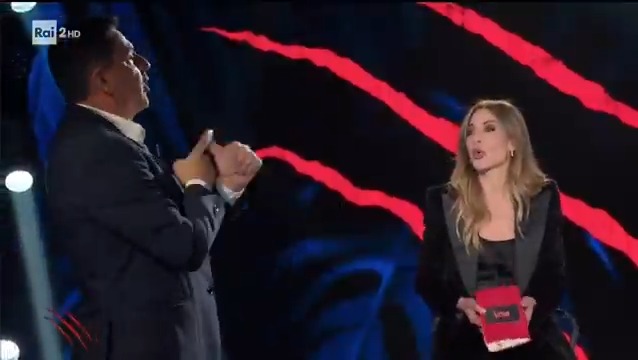 Mammucari abbandona #Belve col vaffanculo finale. Ma dove pensava di essere, a Buona Domenica?