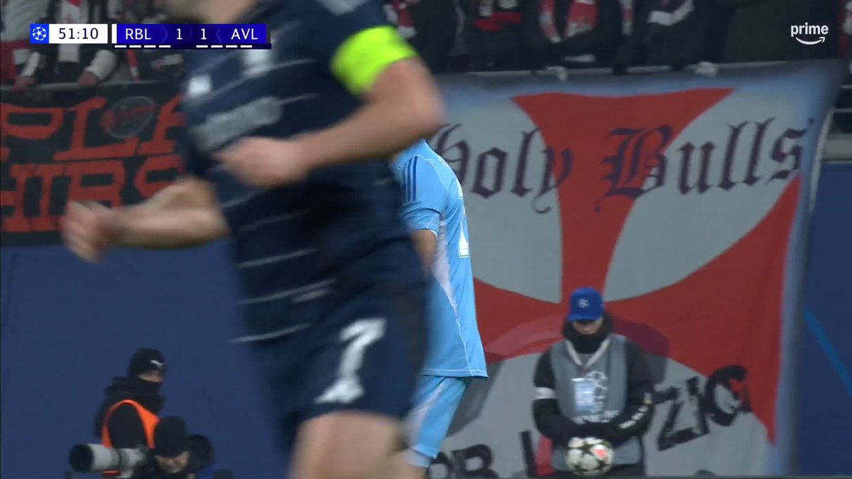 Jhon Duran. What a fucking goal.
