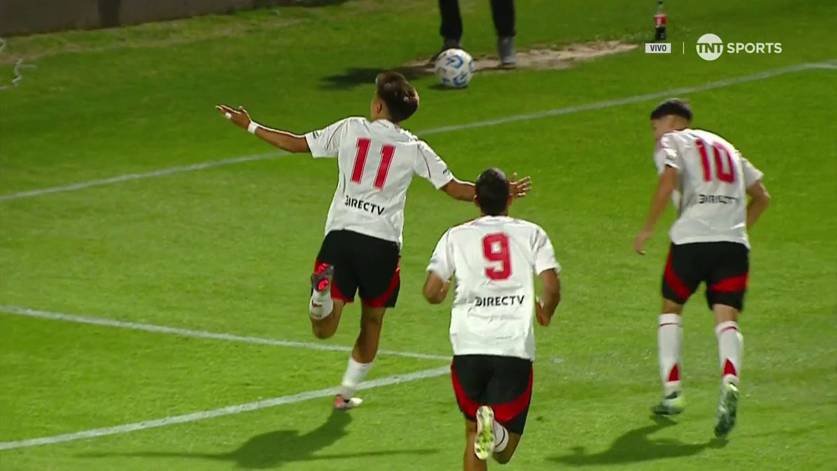 Media vuelta y a la red: así rompió el cero Ian Subiabre en la final. ✊⚽️