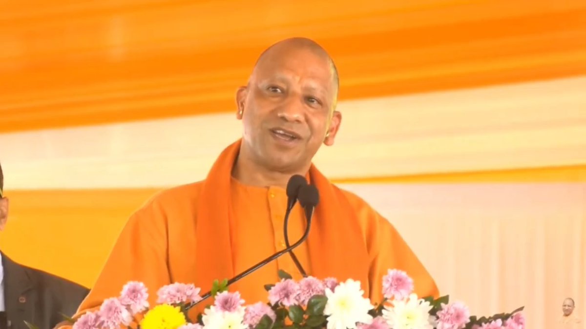 बस्ती अब बस्ती नहीं है... बस्ती अब भव्यता के साथ अपनी यात्रा को आगे बढ़ाने वाला नगर बन चुका है...