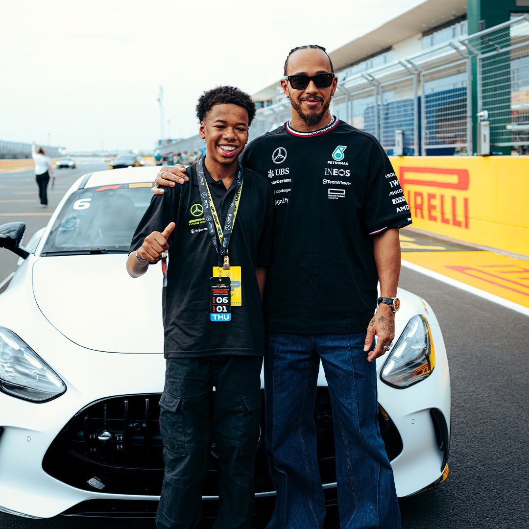 When Lewis took our Junior Driver Kenzo Craigie for the lap of a lifetime at COTA! 🤩