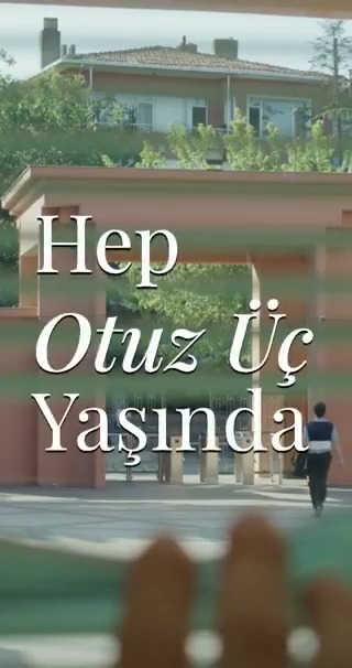 "Başaramayacağımızı söyleyenlere kulak asmayınız." Yalnızca bir kurumun değil, Türkiye'nin başarı hikayesini beyaz perdeye taşıyan "Hep 33 Yaşında" belgesel filmi 13 Aralık Cuma günü vizyona giriyor.