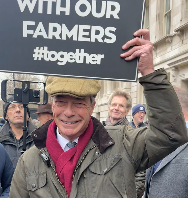 Nigel Farage MP says 'Wake up and smell the coffee' to Keir Starmer and Rachel Reeves at today's farming protest 🚜 #nigelfarage #saveourfarms #westminster #ukpolitics Katie Harris