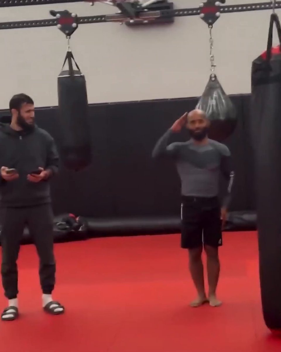 "DEMETRIOUS, WELCOME!" Mighty Mouse is training with Islam Makhachev and Umar Nurmagomedov ahead of their title bouts at #UFC311 🔥 (via Makhachev Islam)