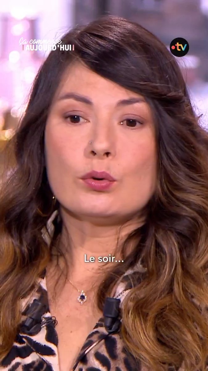 En vacances au Mexique, Chloé est tombée amoureuse d’un jeune dealer, pour qui elle va tout lâcher. Ricardo stoppe le trafic, et ils vivent 2 belles années avec leur petite fille, jusqu'au jour où Ricardo disparaît... Des histoires d'amour hors normes, demain à 13h50.