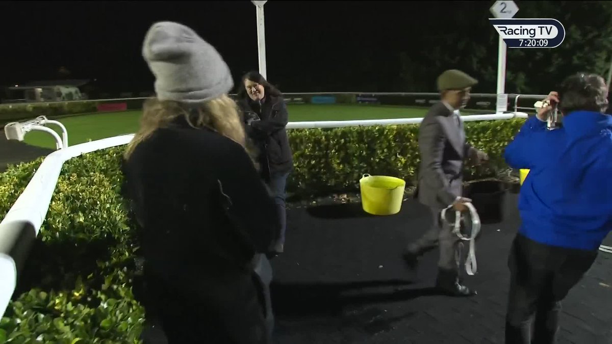 🗣️ "He's certainly going to give us some thrills along the way." Champagne Prince could have the Winter Derby in his sights suggests trainer JaneChappleHyam after his Listed Unibet Wild Flower Stakes success Kempton Park Racecourse 👀