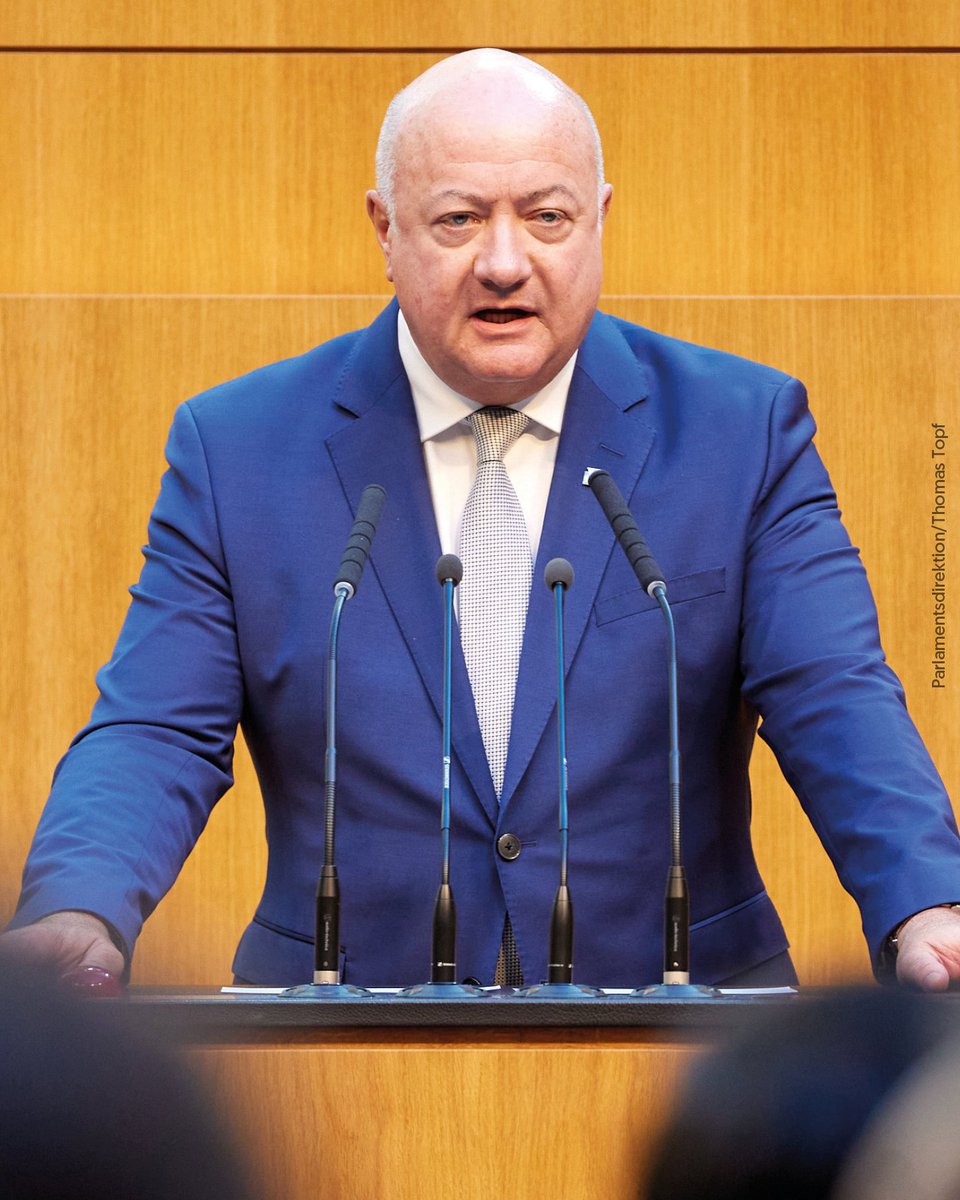 Ein Nationalratspräsident, der Abgeordneten vor dem Rednerpult mit einem gerichtlichen Verfahren droht, hat das Vertrauen verloren!