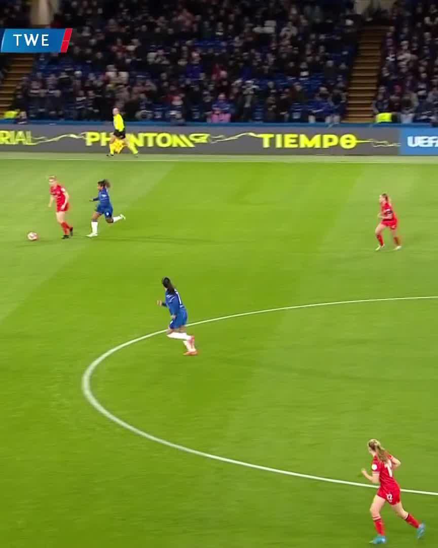 🇺🇸Catarina Macario opens scoring for Chelsea. #CFCW
