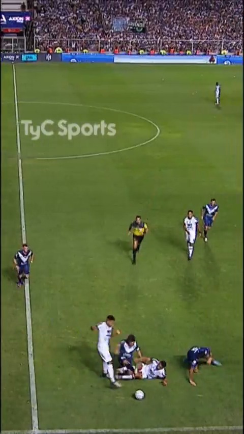 Es tremendo lo de Marcos Rojo, ya está, que le den la copa a Boca y listo.