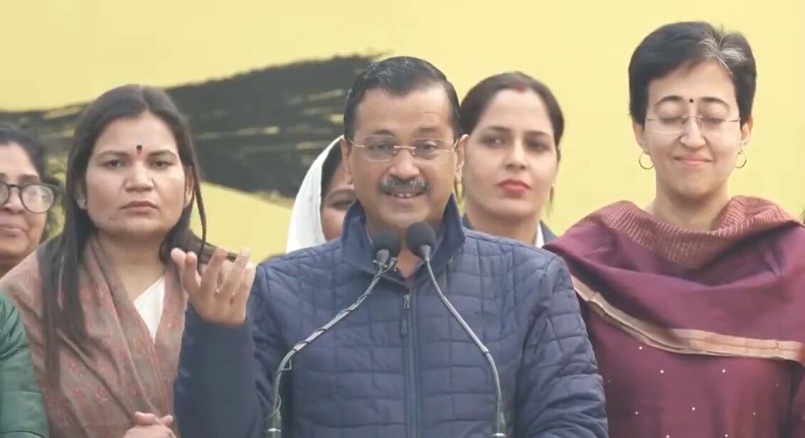ये जादूगर वाली पंच लाइन तो आपने राजस्थान से उठा ली सर जी...