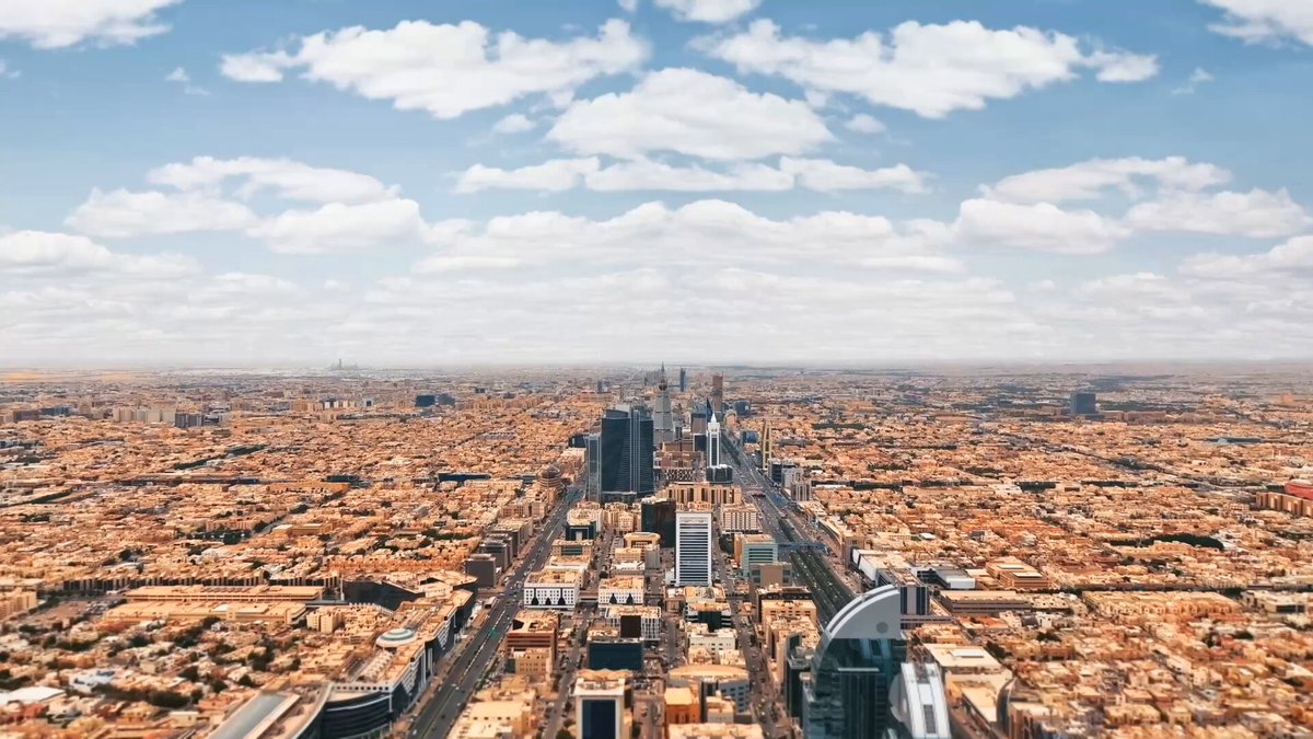 لحظات تاريخيّة احتفلنا فيها مع مسافرينا بمناسبة الرحلة 34 🏆🇸🇦 فخورين ببلدنا .. بقادتنا... حاضر ومستقبل #أهلًا_بالعالم 💚 #السعودية34