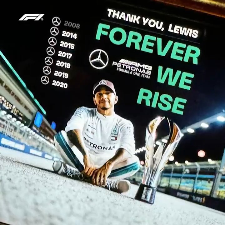 A special surprise on the steering wheel for Lewis’ final lap in a Mercedes 🥹