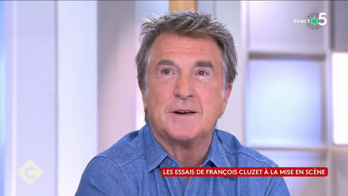 "On vivait ensemble avec Marie Trintignant, on n’avait plus envie de travailler, on voulait vivre cette histoire d’amour. D’un coup, on s’est dit : et si on écrivait un truc ? On s'est prit les pieds dans le tapis, ça a été quelque chose…" François Cluzet se confie dans #CàVous