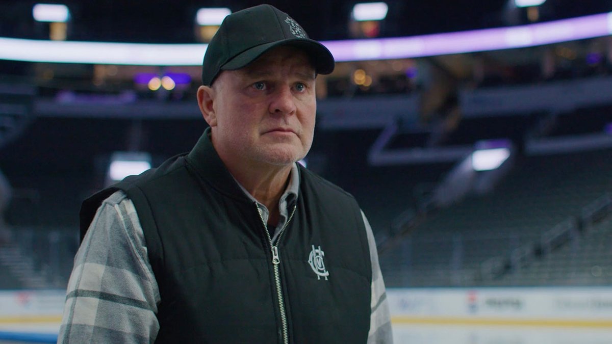 Kelly Chase shares an update on his battle with cancer as the Blues, The V Foundation for Cancer Research and Siteman Cancer Center gear up for the team's annual #HockeyFightsCancer night. #stlblues