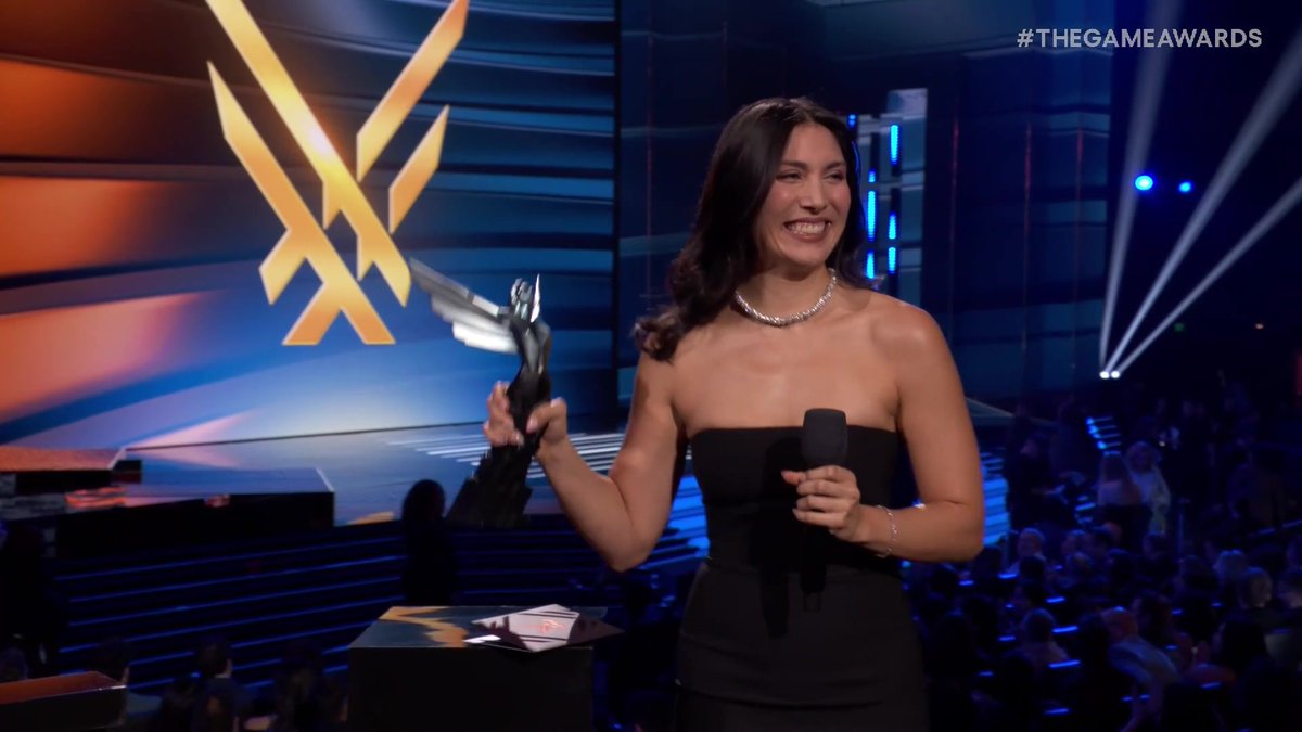 Congrats to TEKKEN for clutching the win for Best Fighting Game at #TheGameAwards! @harada_TEKKEN Bandai Namco US