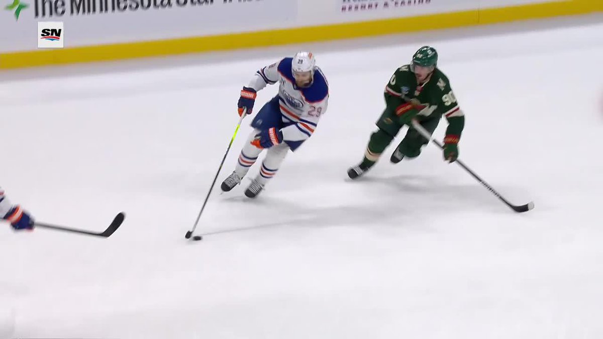 Leon with the Drai-cycle &amp; Kapanen with the finish 🔄 #LetsGoOilers