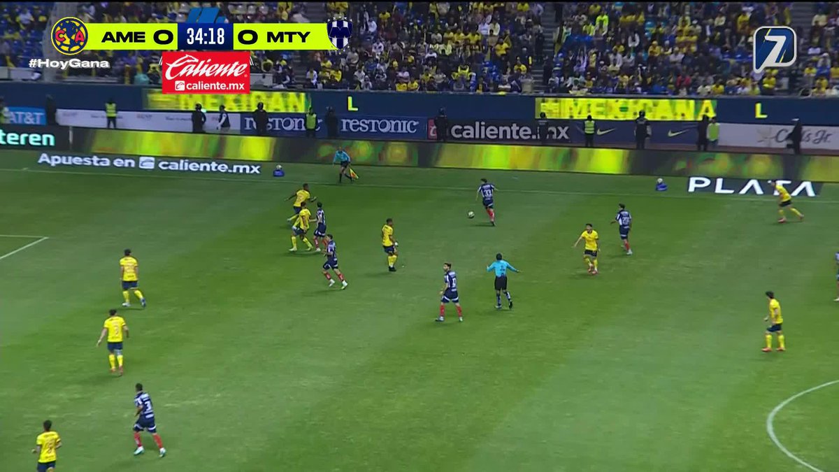 ¡GOLAZO! 🔥 Sergio Canales consigue abrir el marcador ⚽🔝 #MásAcciónMásDiversión #HoyGana 🔥 Caliente Sports te presenta los mejores momentos mientras apuestas y ganas con la #LigaMX 🔴 EN VIVO: