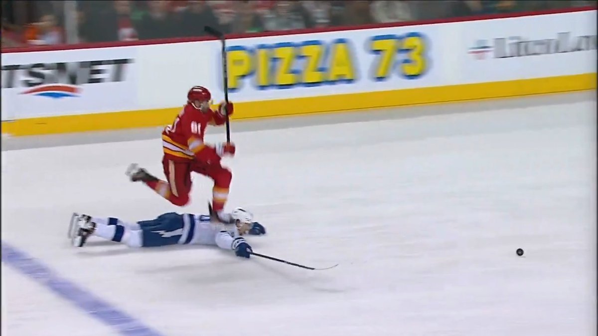 Nazem Kadri submits his bid for the coolest goal of the season 😮🔥