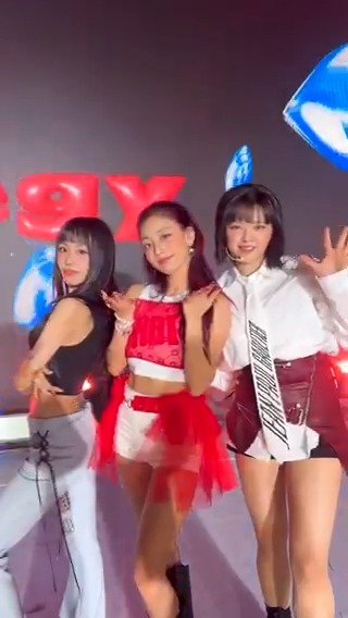 #STRATEGY with ๐ถ๐ฆ๐ฏ ๐ง STRATEGY #TWICE #ํธ์์ด์ค #STRATEGY #JEONGYEON #์ ์ฐ #JIHYO #์งํจ #CHAEYOUNG #์ฑ์