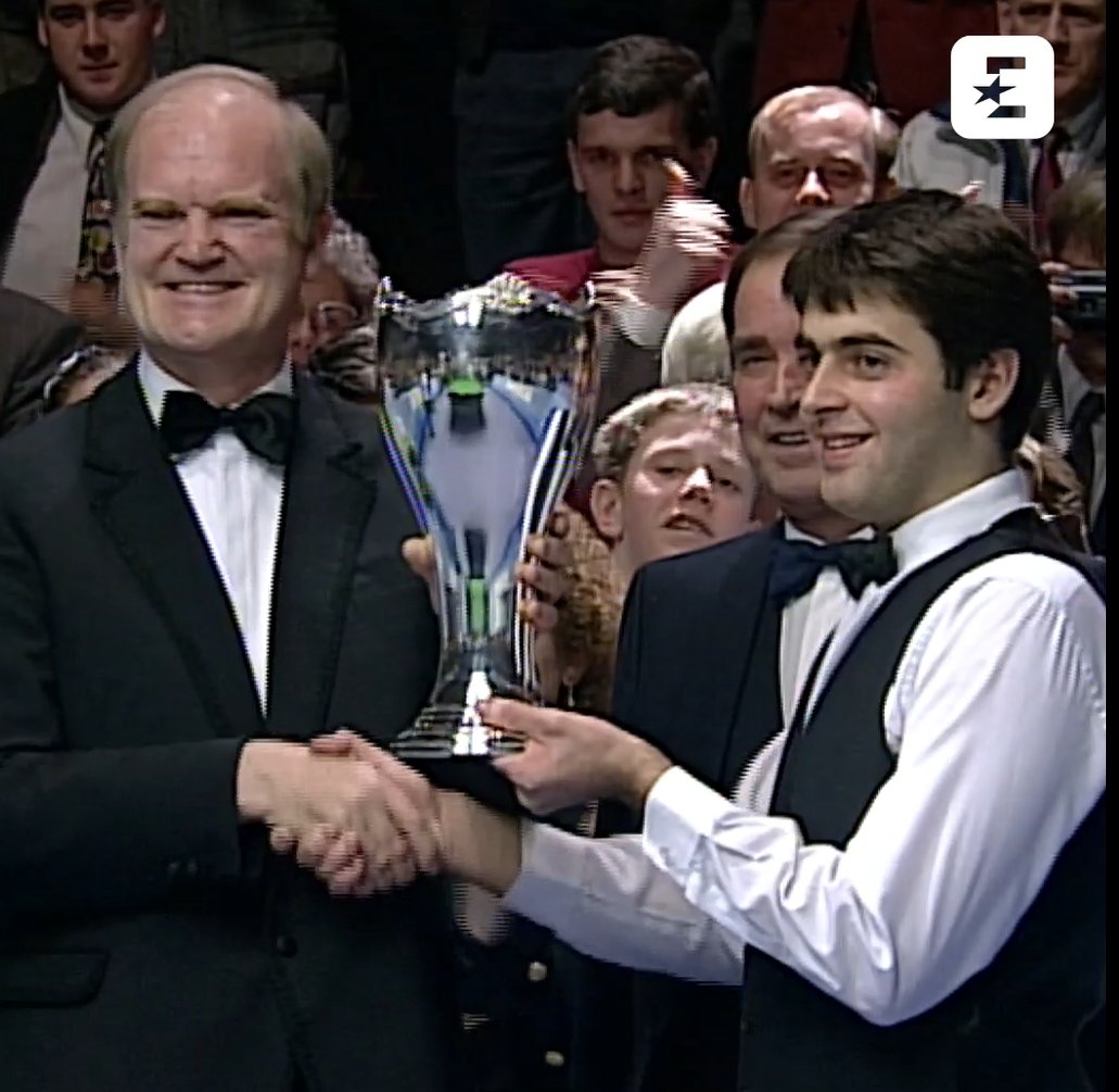 31 years ago, Ronnie O'Sullivan beat Stephen Hendry to win the UK Championship, the first professional ranking event title of his career #snooker #ilovesnooker Ronnie O'Sullivan