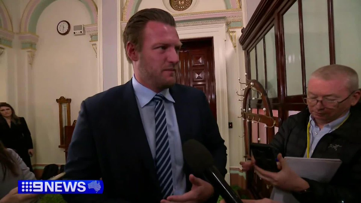 Sam Groth has sensationally quit John Pesutto's frontbench, setting the stage for a potential party room spill and a leadership challenge. The former tennis star pulled the pin after the Opposition leader was found to have defamed Moira Deeming. Mark Santomartino #9News