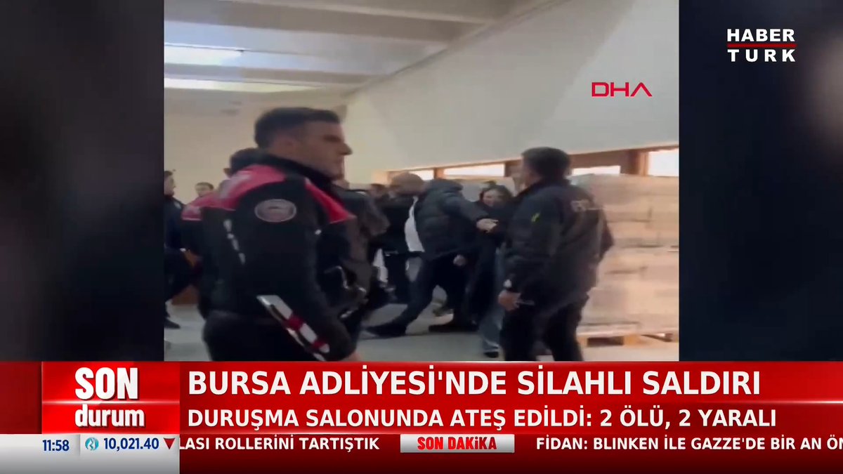 #SONDURUM - Bursa Adliyesi'nde, duruşma salonunda silahlı saldırı düzenlendi. İlk belirlemelere göre kurşunların isabet ettiği 2 kişi hayatını kaybetti, 2 kişi de yaralandı.