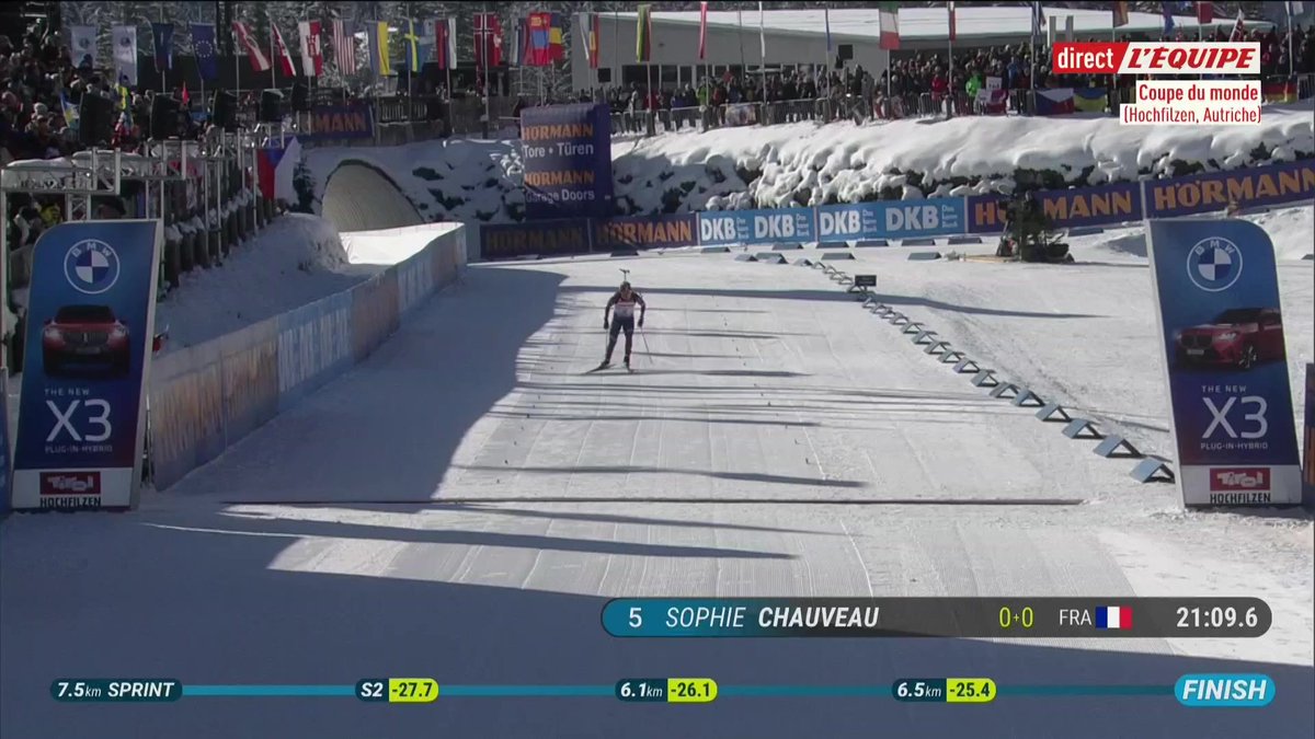 Elle a tout donné ! Sophie Chauveau arrive avec son superbe 10/10 ! 🇫🇷💪 #lequipeBIATHLON