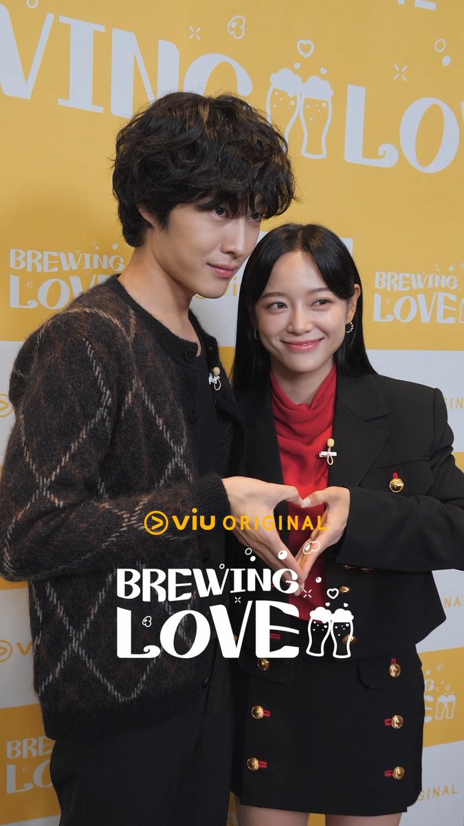 How many hearts did you catch in this behind-the-scene clip? #KimSeJeong and #LeeJongWon poses are definitely couple goals.💛 psst… Stay tuned to our socials for the polaroid giveaway 👀