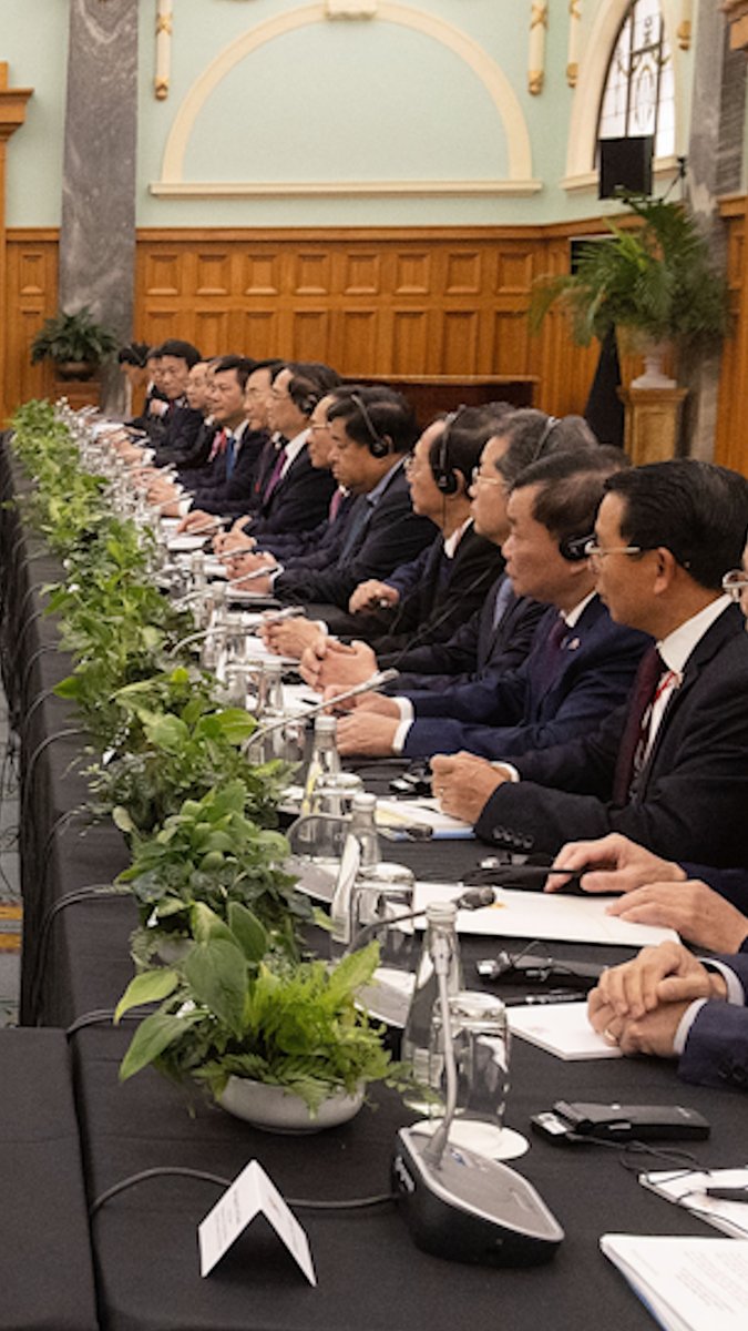 Thủ phạm trong vụ tấn công tình dục hai nữ phục vụ bàn tại một nhà hàng Việt ở New Zealand đã được Thủ tướng nước này cho biết là người của ngành công an Việt Nam.