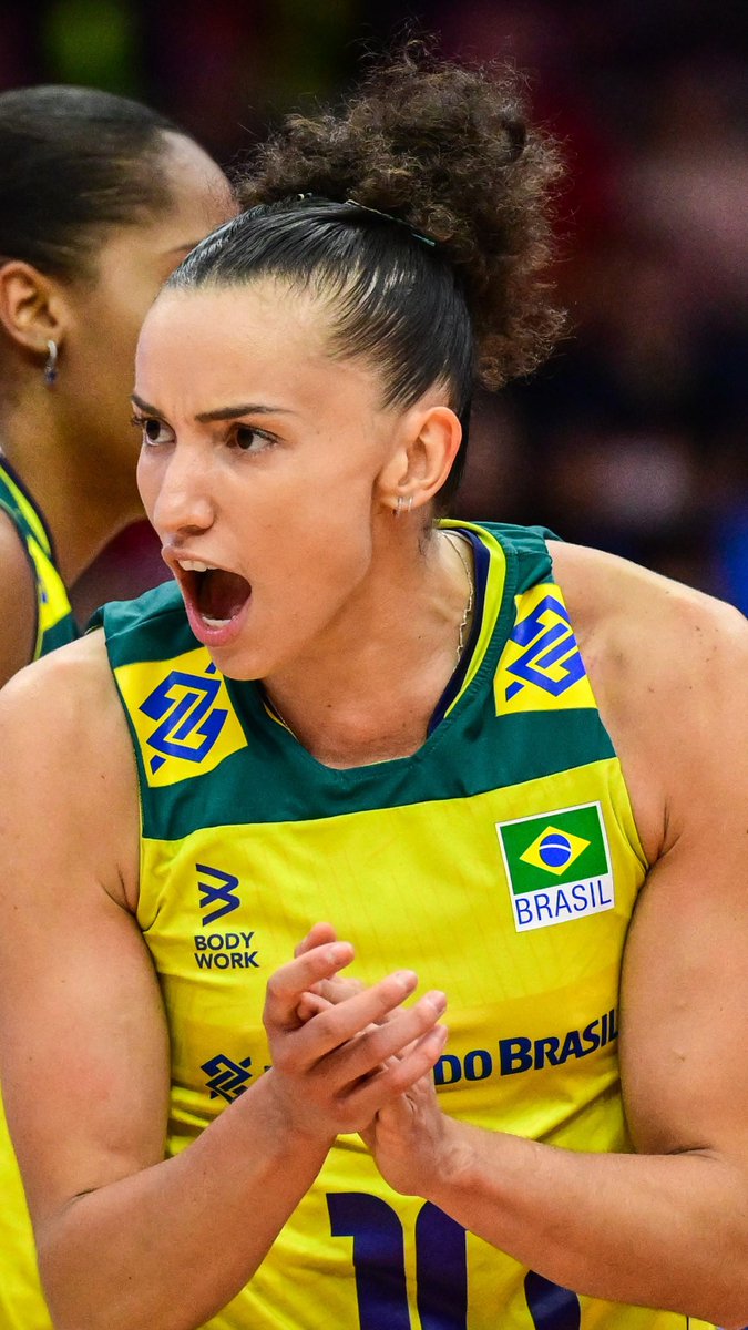 #FBF Flashback to the excitement, skill and power of Team Brazil 🇧🇷 captivating fans worldwide during the #VNL. 🔥 🏐 #Volleyball #VNL2025 #BePartOfTheGame