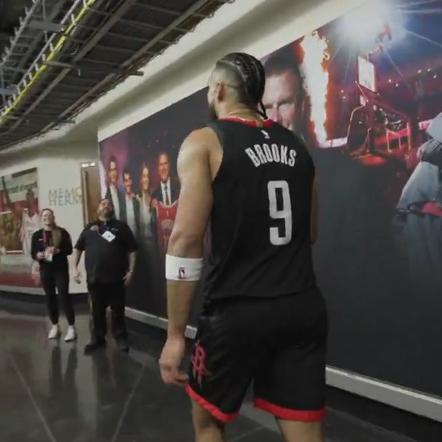 Big W for the Rockets! Dillon Brooks and the entire Houston team was HYPED after their Quarterfinals win 🗣️ They take on the Thunder in the #EmiratesNBACup Semifinals, tomorrow at 8:30pm/et on ABC!