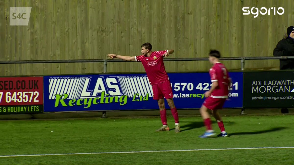 A terrific run and finish from Llanelli star Ethan Cann ✨ Llanelli reach the quarter-finals for the first time in 13 years 💪
