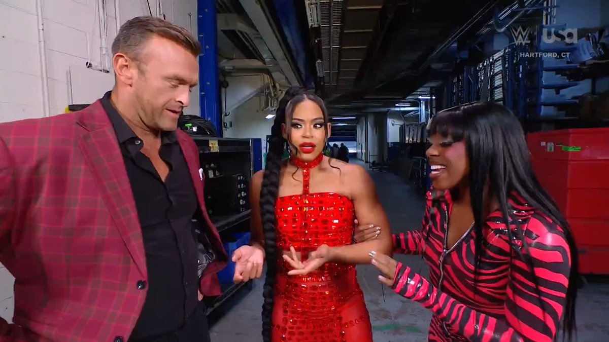 Slow down, Nick Aldis! Naomi is ready to step up to the plate 💪 #SmackDown
