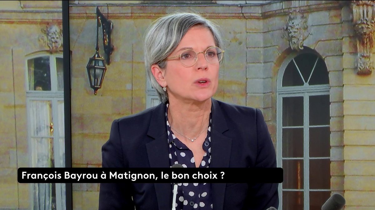 🔴 🗣"Emmanuel Macron n'a pas appelé la Gauche parce qu'il ne veut pas de gouvernement de gauche" affirme Sandrine Rousseau. Elle ajoute que "ce caractère obtus nous conduit à la crise."