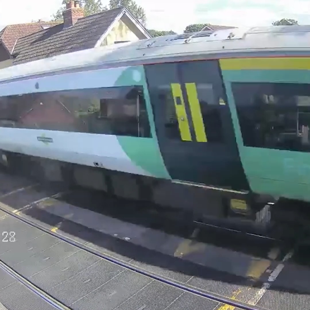 ⚠️ Warning – some people may find this video distressing. Stay alert at level crossings. Remember, you could be risking your life. #CrossedTheLine #SafetySaturday