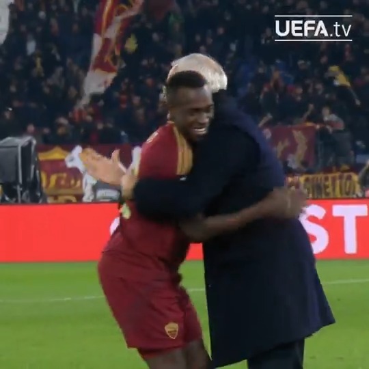 🐺 Saud Abdulhamid coming through! AS Roma | #UEL