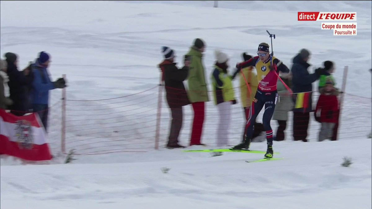 OH NON LA CHUTE D'EMILIEN JACQUELIN 😭 Suivez la course en direct ici > #lequipeBIATHLON